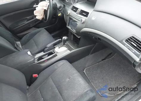 2011 Honda Accord 2.4 Lx z USA, uszkodzony, nr VIN 1HGCP2F38BA037222